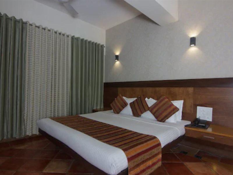Hotel Chandralok Lonavala Exterior foto