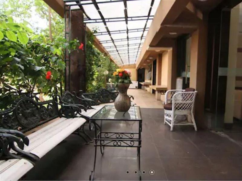 Hotel Chandralok Lonavala Exterior foto